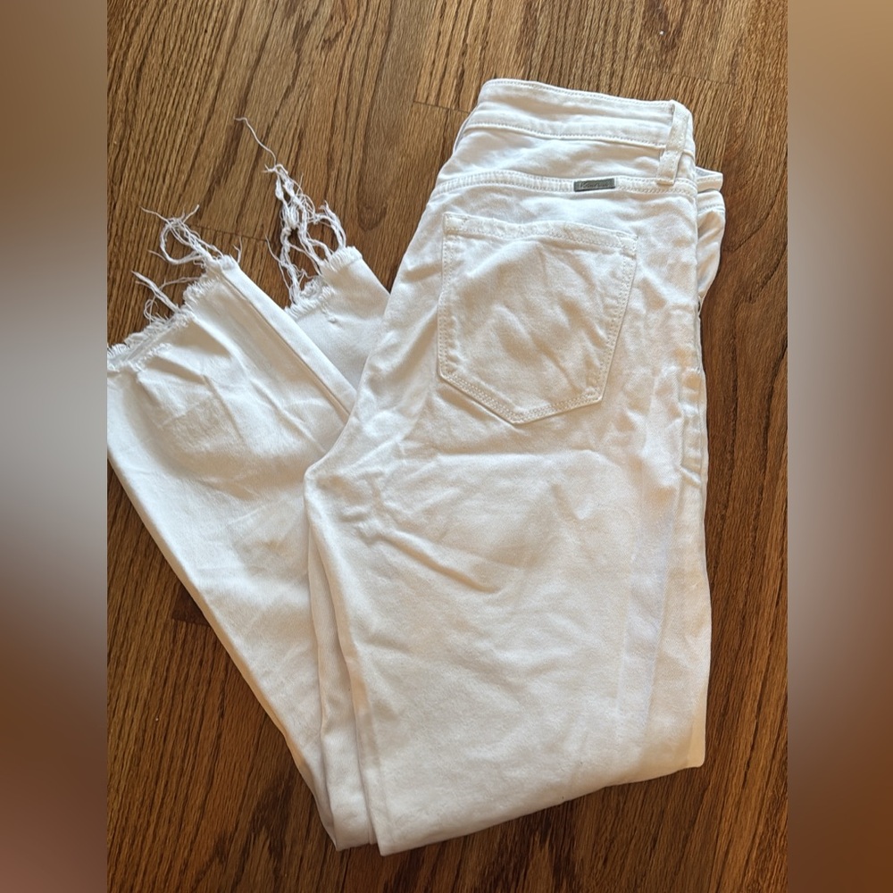 KanCan White Frayed Hem Cropped Jeans